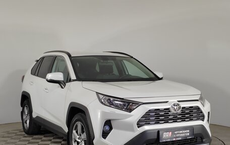 Toyota RAV4, 2020 год, 2 999 000 рублей, 3 фотография