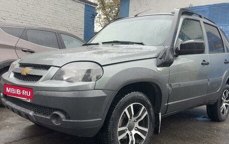 Chevrolet Niva I рестайлинг, 2019 год, 1 100 000 рублей, 9 фотография