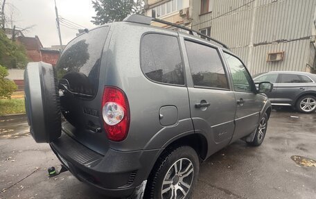 Chevrolet Niva I рестайлинг, 2019 год, 1 100 000 рублей, 10 фотография