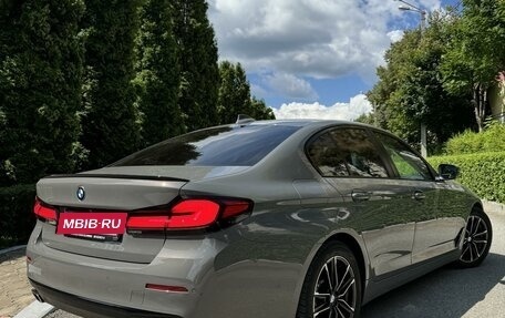 BMW 5 серия, 2021 год, 4 490 000 рублей, 2 фотография