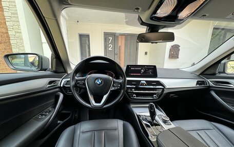 BMW 5 серия, 2021 год, 4 490 000 рублей, 14 фотография