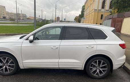 Volkswagen Touareg III, 2018 год, 5 800 000 рублей, 3 фотография