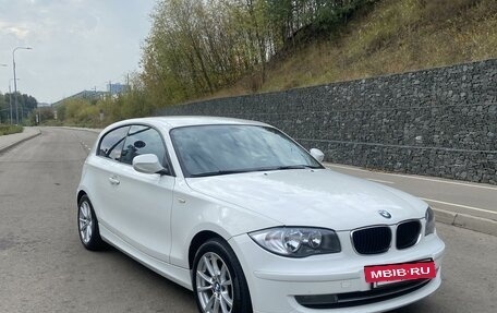 BMW 1 серия, 2011 год, 1 200 000 рублей, 3 фотография