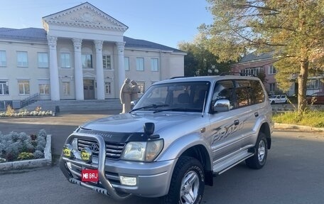 Toyota Land Cruiser Prado 90 рестайлинг, 2000 год, 1 550 000 рублей, 1 фотография