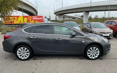 Opel Astra J, 2013 год, 1 000 000 рублей, 4 фотография