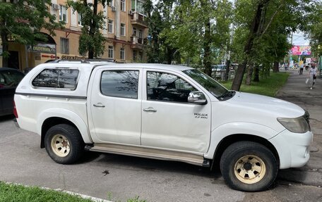 Toyota Hilux VII, 2011 год, 1 800 000 рублей, 6 фотография