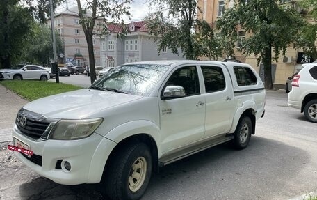 Toyota Hilux VII, 2011 год, 1 800 000 рублей, 2 фотография