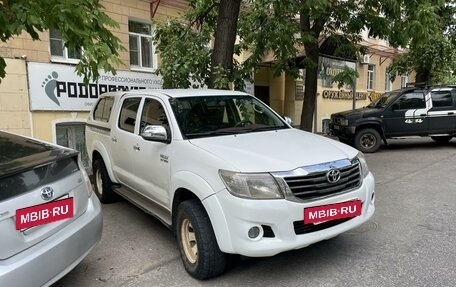 Toyota Hilux VII, 2011 год, 1 800 000 рублей, 13 фотография