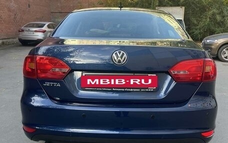 Volkswagen Jetta VI, 2012 год, 1 050 000 рублей, 4 фотография