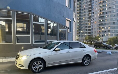 Mercedes-Benz E-Класс, 2010 год, 1 568 000 рублей, 3 фотография