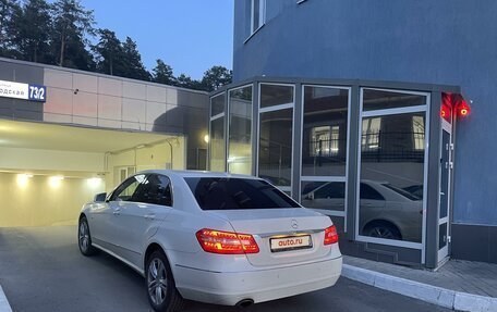 Mercedes-Benz E-Класс, 2010 год, 1 568 000 рублей, 4 фотография