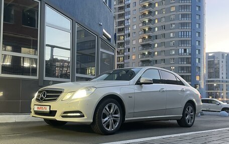 Mercedes-Benz E-Класс, 2010 год, 1 568 000 рублей, 2 фотография