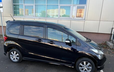 Honda Freed I, 2011 год, 1 385 000 рублей, 8 фотография