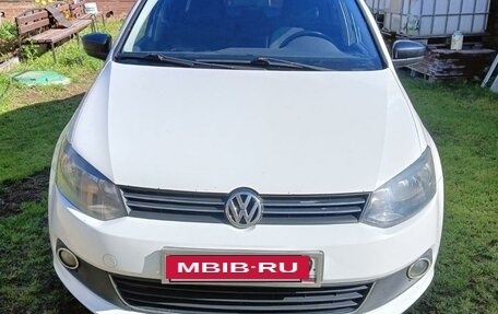 Volkswagen Polo VI (EU Market), 2013 год, 880 000 рублей, 2 фотография