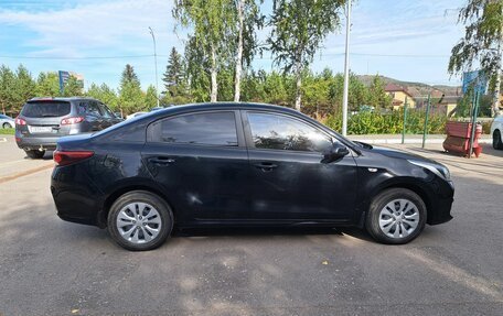 KIA Rio IV, 2018 год, 1 516 000 рублей, 4 фотография