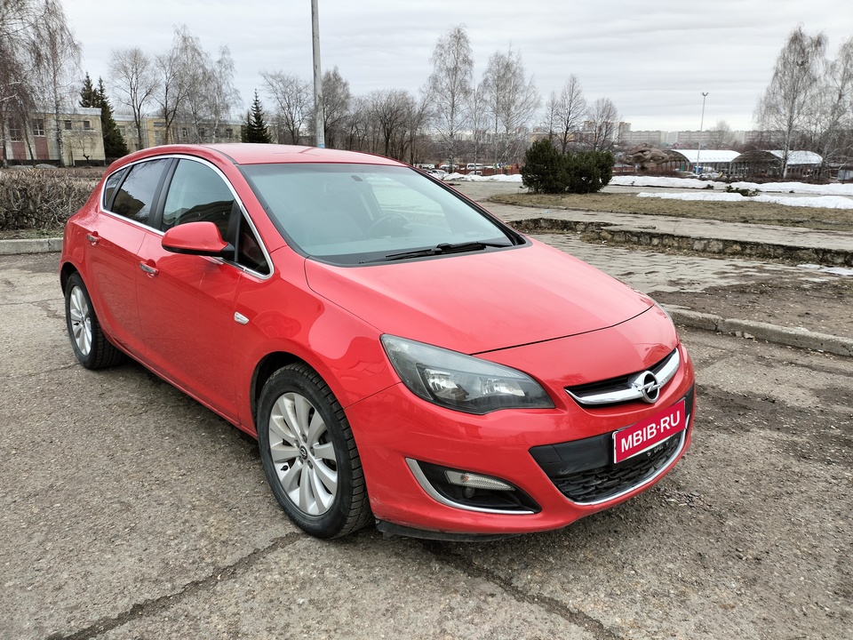 Opel Astra J рестайлинг, 2014 год, 800 000 рублей, 2 фотография