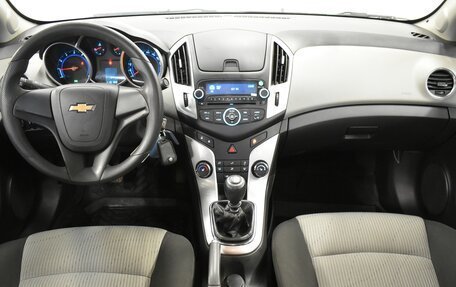 Chevrolet Cruze II, 2013 год, 990 000 рублей, 7 фотография