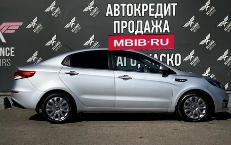 KIA Rio III рестайлинг, 2015 год, 885 000 рублей, 10 фотография