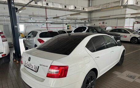 Skoda Octavia, 2017 год, 1 880 000 рублей, 3 фотография