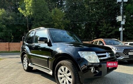 Mitsubishi Pajero IV, 2008 год, 2 160 000 рублей, 2 фотография