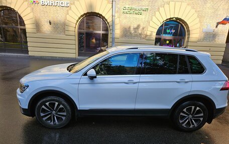 Volkswagen Tiguan II, 2019 год, 2 750 000 рублей, 3 фотография