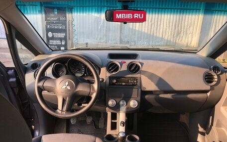 Mitsubishi Colt VI рестайлинг, 2005 год, 420 000 рублей, 7 фотография