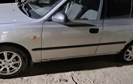 Hyundai Accent II, 2002 год, 350 000 рублей, 3 фотография