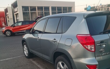 Toyota RAV4, 2006 год, 1 300 000 рублей, 12 фотография