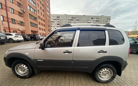 Chevrolet Niva I рестайлинг, 2012 год, 650 000 рублей, 3 фотография