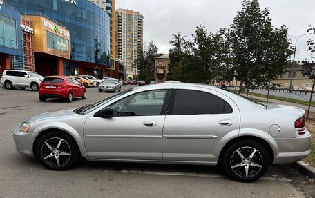 Dodge Stratus II, 2002 год, 350 000 рублей, 8 фотография