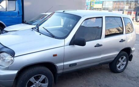 Chevrolet Niva I рестайлинг, 2003 год, 395 000 рублей, 3 фотография