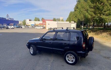 Chevrolet Niva I рестайлинг, 2004 год, 210 000 рублей, 4 фотография