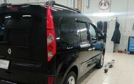 Renault Kangoo II рестайлинг, 2012 год, 735 000 рублей, 3 фотография