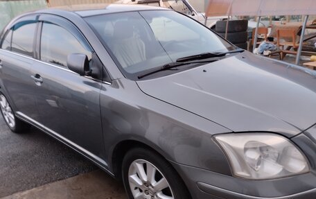 Toyota Avensis III рестайлинг, 2003 год, 810 000 рублей, 5 фотография