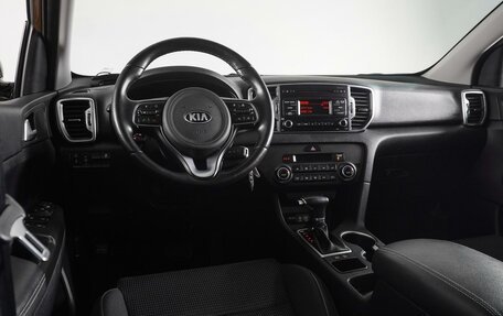 KIA Sportage IV рестайлинг, 2017 год, 2 249 000 рублей, 6 фотография