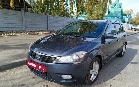 KIA cee'd I рестайлинг, 2011 год, 800 000 рублей, 2 фотография