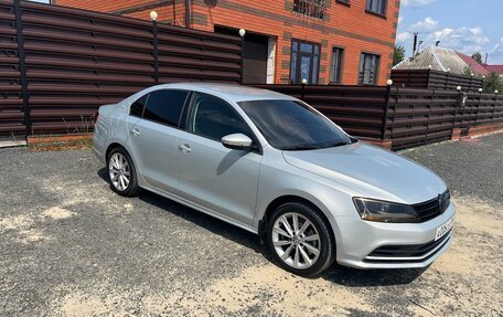 Volkswagen Jetta VI, 2015 год, 1 350 000 рублей, 2 фотография