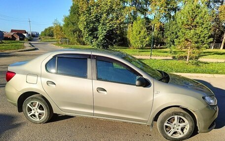 Renault Logan II, 2014 год, 765 000 рублей, 2 фотография