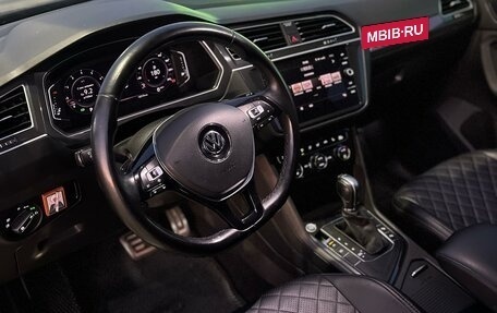 Volkswagen Tiguan II, 2019 год, 2 500 000 рублей, 7 фотография