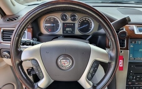 Cadillac Escalade III, 2010 год, 2 540 000 рублей, 13 фотография