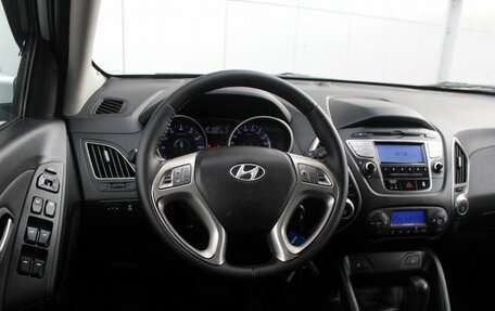 Hyundai ix35 I рестайлинг, 2012 год, 1 300 000 рублей, 9 фотография