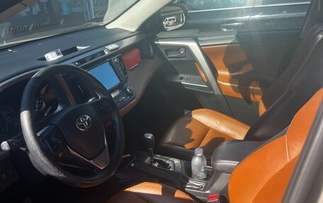 Toyota RAV4, 2018 год, 2 850 000 рублей, 3 фотография