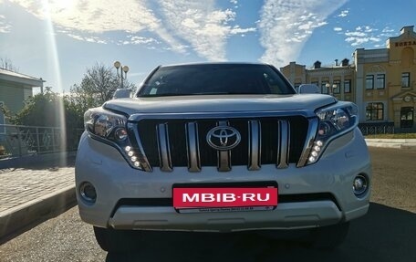 Toyota Land Cruiser Prado 150 рестайлинг 2, 2016 год, 3 850 000 рублей, 1 фотография