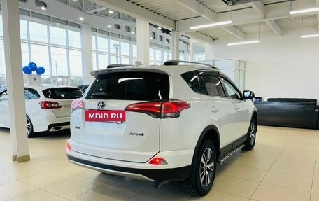 Toyota RAV4, 2018 год, 2 899 000 рублей, 6 фотография