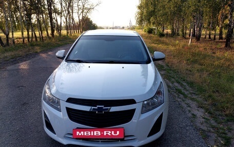 Chevrolet Cruze II, 2013 год, 800 000 рублей, 3 фотография