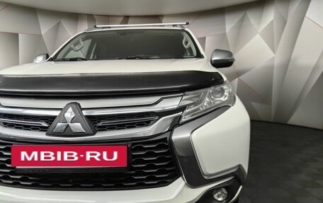 Mitsubishi Pajero Sport III рестайлинг, 2017 год, 2 398 000 рублей, 9 фотография