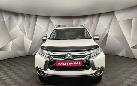 Mitsubishi Pajero Sport III рестайлинг, 2017 год, 2 398 000 рублей, 7 фотография