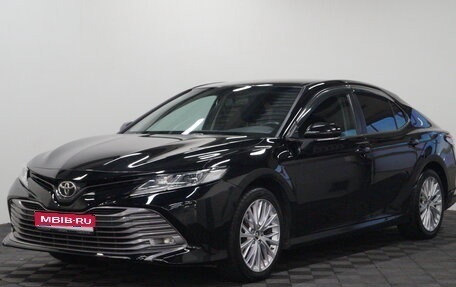 Toyota Camry, 2019 год, 2 520 000 рублей, 1 фотография