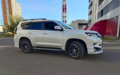 Toyota Land Cruiser Prado 150 рестайлинг 2, 2019 год, 5 500 000 рублей, 29 фотография