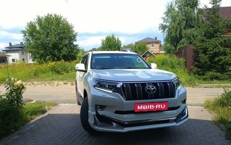 Toyota Land Cruiser Prado 150 рестайлинг 2, 2019 год, 5 500 000 рублей, 22 фотография